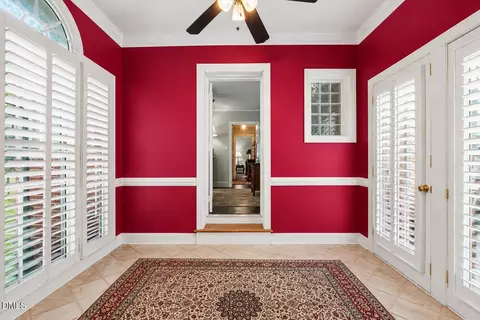Entry Way - 203 E Davis St, Smithfield, NC 27577 photo 3 of 3