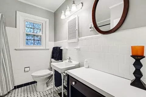 Bath - 203 E Davis St, Smithfield, NC 27577 photo 1 of 1