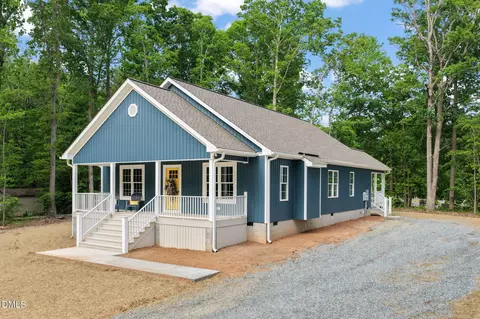 19 Mansion Dr, Clarksville, VA 23927