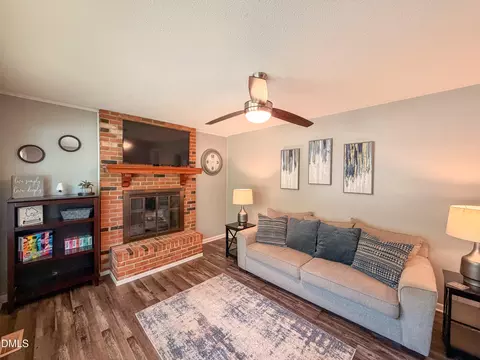 Living - 112 Tulane St, Dudley, NC 28333 photo 1 of 3