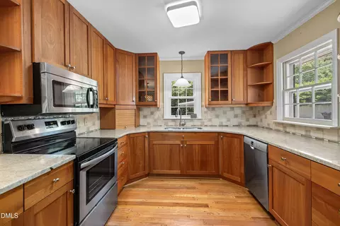 Kitchen - 2802 Devon Rd, Durham, NC 27707 photo 4 of 7