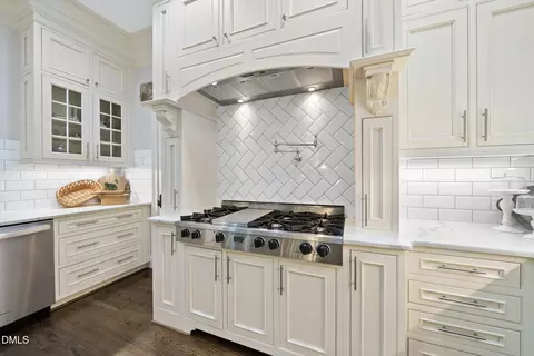 Kitchen - 2104 Rolling Rock Rd, Wake Forest, NC 27587 photo 5 of 6