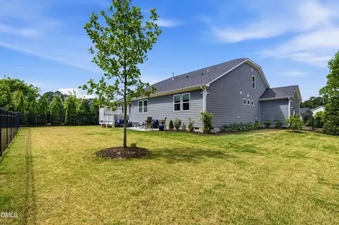 Exterior - 1004 Manchaca Loop, Apex, NC 27539 photo 5 of 6