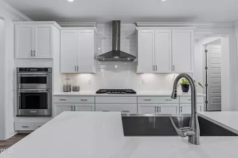 Kitchen - 1004 Manchaca Loop, Apex, NC 27539 photo 2 of 4