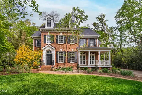 325 Nottingham Dr, Chapel Hill, NC 27517