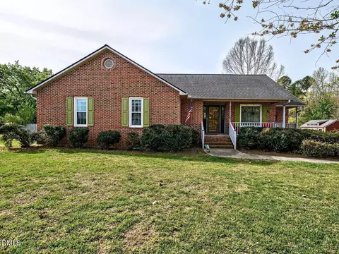 9721 Weathering Ct, Zebulon, NC 27597