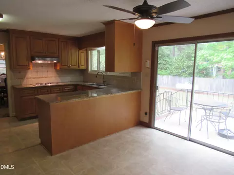 Kitchen - 12 Cedar Dr, Smithfield, NC 27577 photo 2 of 3