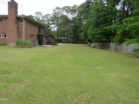 Exterior - 12 Cedar Dr, Smithfield, NC 27577 photo 6 of 14