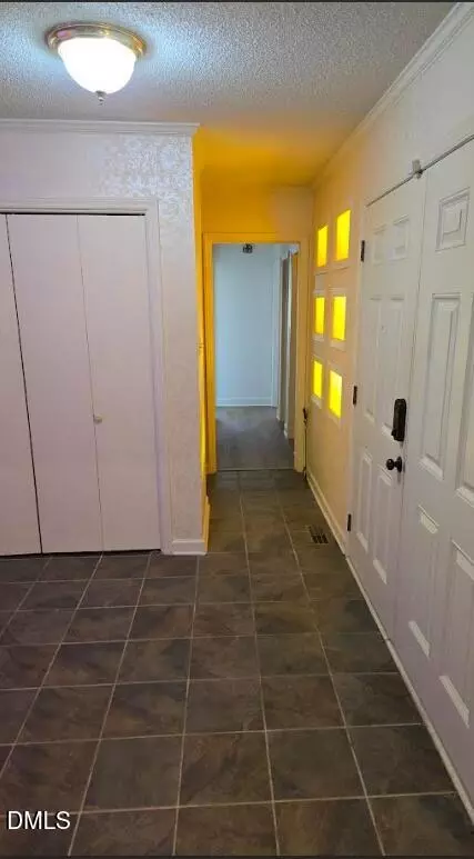 Entry Way - 12 Cedar Dr, Smithfield, NC 27577 photo 4 of 4