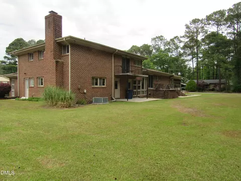 Exterior - 12 Cedar Dr, Smithfield, NC 27577 photo 8 of 14