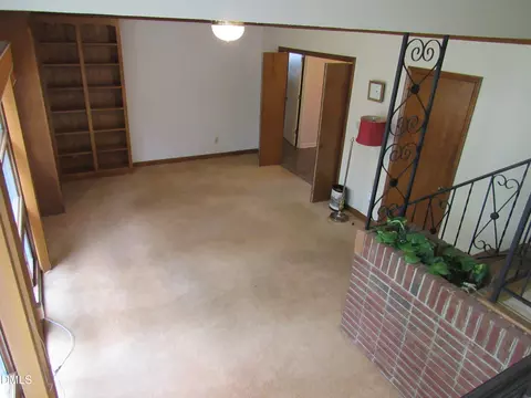 Living - 12 Cedar Dr, Smithfield, NC 27577 photo 3 of 9