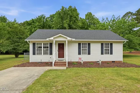 1006 S 6th St, Lillington, NC 27546