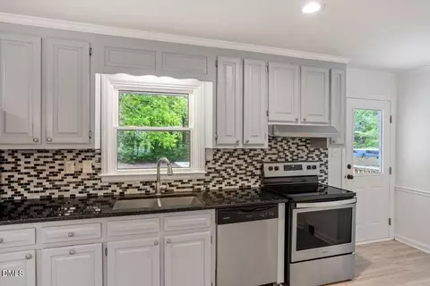 Kitchen - 5705 Spring Rd, Raleigh, NC 27603 photo 5 of 6