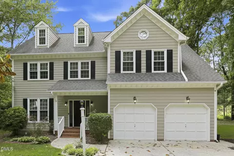 2013 W Sterlington Pl, Apex, NC 27502