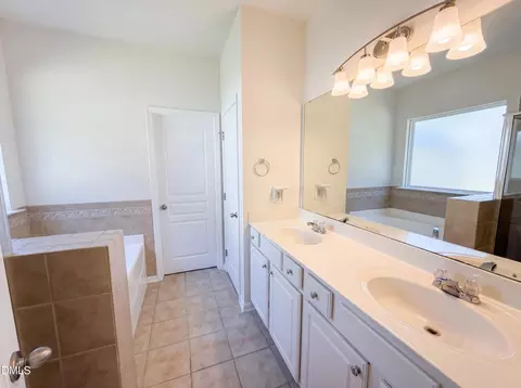 Bath - 3216 Ranbir Dr, Durham, NC 27713 photo 1 of 3