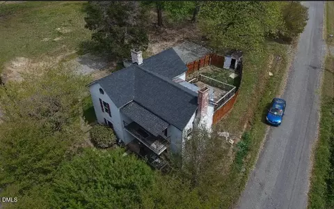 3766 Altamahaw Church St, Elon, NC 27244