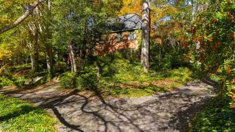 906 Marlowe Rd, Raleigh, NC 27609