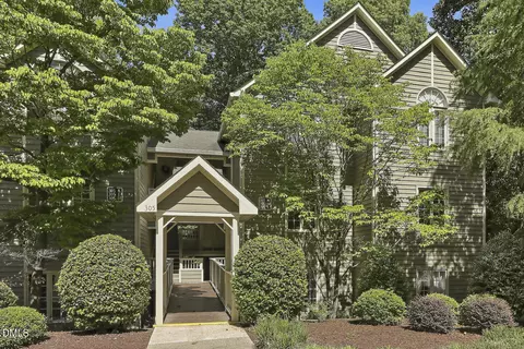 305 Glen Echo Ln UNIT M, Cary, NC 27518