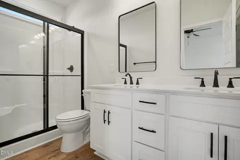 Bath - 66 Evelene Way, Clinton, NC 28328 photo 1 of 2