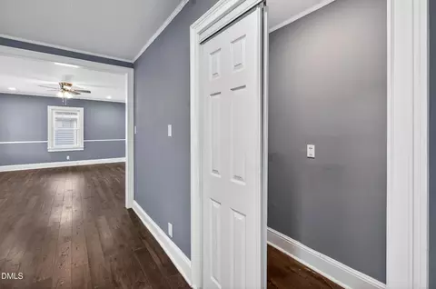 Entry Way - 994 Maple St, Henderson, NC 27536 photo 1 of 1