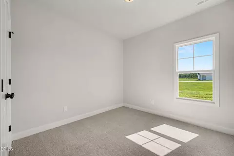 Bedroom - 79 Evelene Way, Clinton, NC 28328 photo 5 of 6