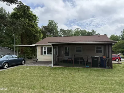 131 Robbins Ave, Jamestown, NC 27282