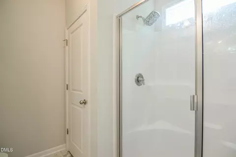 Bath - 322 Silverleaf Dr, Wendell, NC 27591 photo 3 of 5