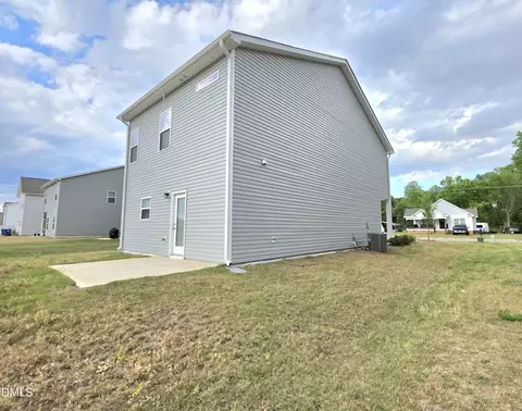 Exterior - 272 Bruce Dr, Dunn, NC 28334 photo 4 of 6
