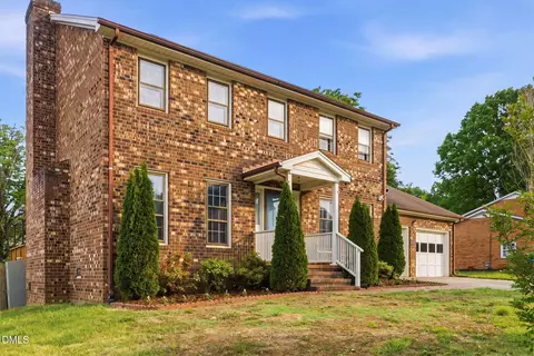 1839 Broadway Dr, Graham, NC 27253
