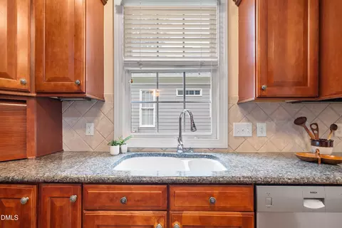 Kitchen - 1508 Eppes Ln, Wake Forest, NC 27587 photo 5 of 8