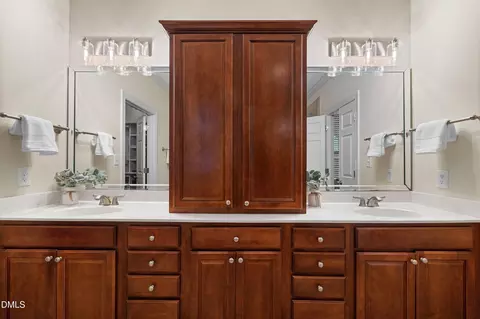 Bath - 1508 Eppes Ln, Wake Forest, NC 27587 photo 2 of 6