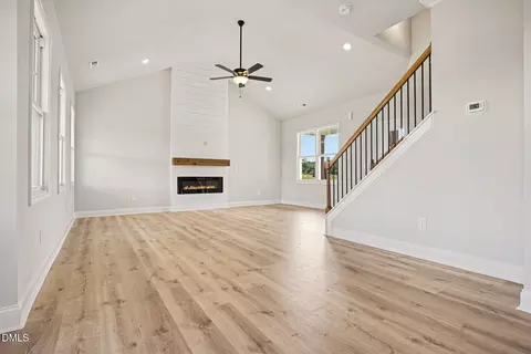 Living - 20 Evelene Way, Clinton, NC 28328 photo 4 of 4