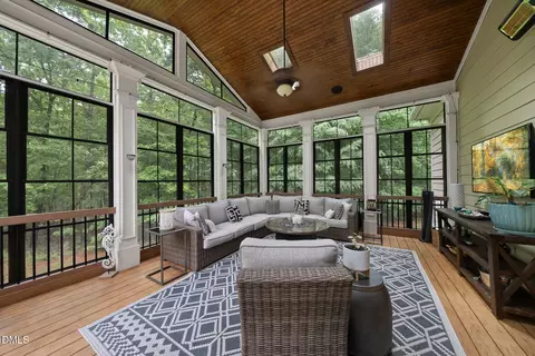 7313 Ryehill Dr, Cary, NC 27519