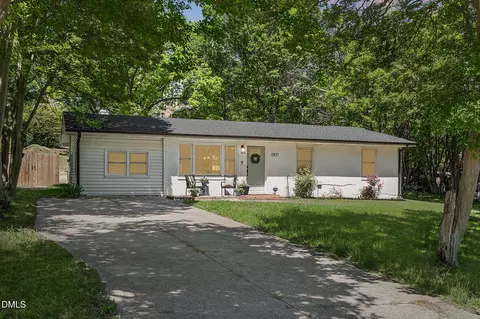 2831 Friar Tuck Rd, Raleigh, NC 27610