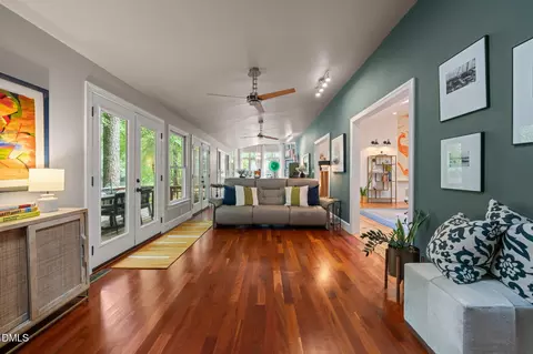 Entry Way - 1401 Old Trinity Cir, Raleigh, NC 27607 photo 5 of 7
