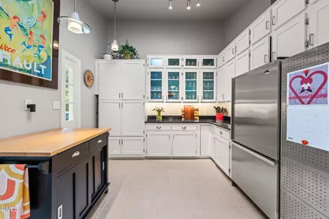 Kitchen - 1401 Old Trinity Cir, Raleigh, NC 27607 photo 2 of 6