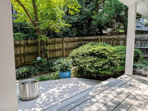 Exterior - 1401 Old Trinity Cir, Raleigh, NC 27607 photo 11 of 29