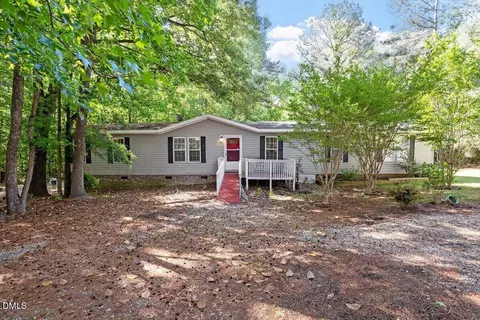 2012 Coachman Ct, Clayton, NC 27520