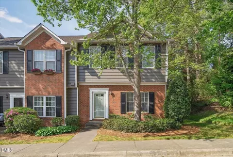 4350 Pine Springs Ct, Raleigh, NC 27613