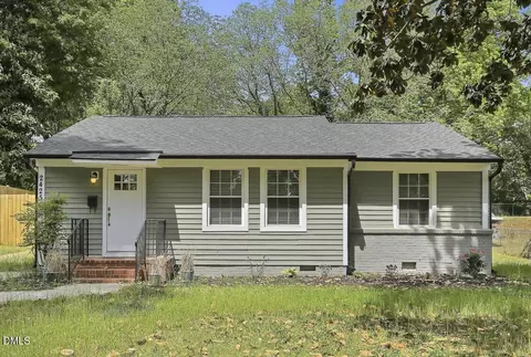 2425 Derby Dr, Raleigh, NC 27610