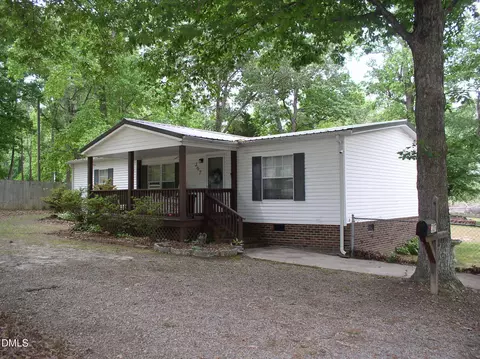 307 Twelve Oaks Ln, Henderson, NC 27537