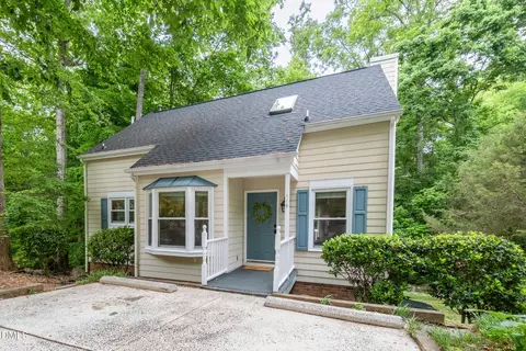 110 Lorilane Dr, Carrboro, NC 27510