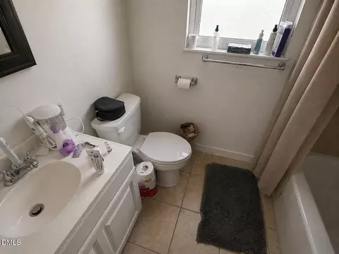 Bath - 1214 Rosedale Ave, Durham, NC 27707 photo 2 of 2