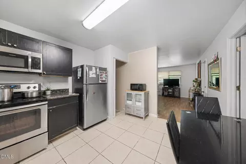 Kitchen - 1214 Rosedale Ave, Durham, NC 27707 photo 4 of 4