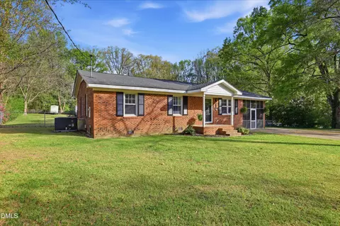 102 Angel Pl, Goldsboro, NC 27530