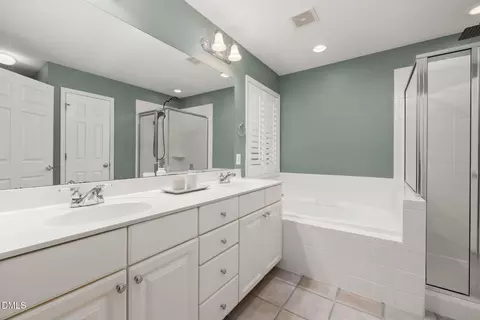 Bath - 5109 Middleton Rd, Durham, NC 27713 photo 1 of 6