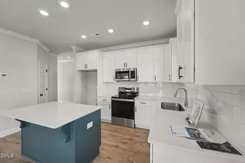 Kitchen - 99 Evelene Way, Clinton, NC 28328 photo 2 of 3