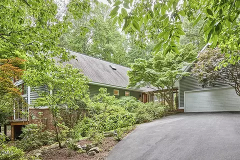 124 Steeplechase Rd, Chapel Hill, NC 27514