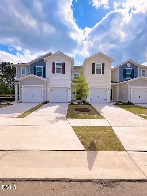 2104 Oakdale Dr, Durham, NC 27703