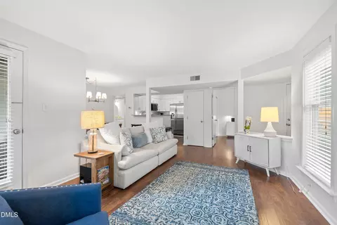 1021 Wirewood Dr #202, Raleigh, NC 27605